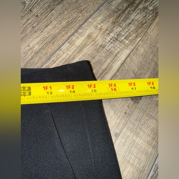 Women’s DKNY black dress pants size 4 EUC - Picture 6 of 9
